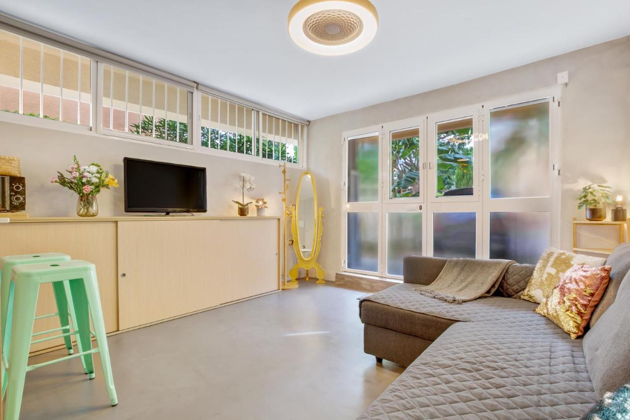 טורמולינוס Carlos Beach Ground Floor Apartment & Parking מראה חיצוני תמונה